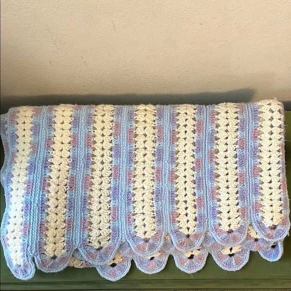 Pastel Crochet Blanket - Picture 9 of 9